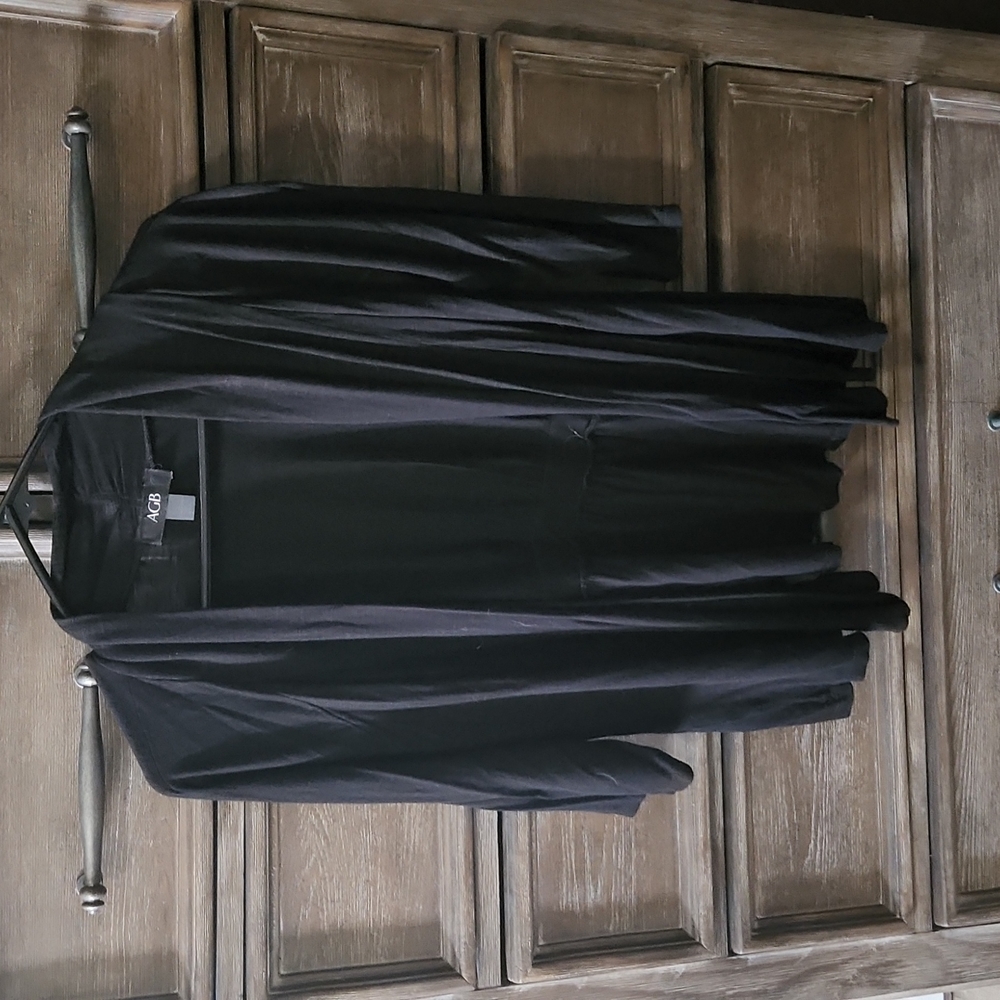 Black 3/4 sleeve cardigan